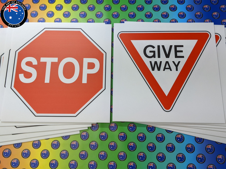 Custom Printed Corflute Stop Give Way Business Traffic Signage
