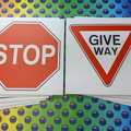 201028-custom-printed-corflute-stop-give-way-business-traffic-signage.jpg